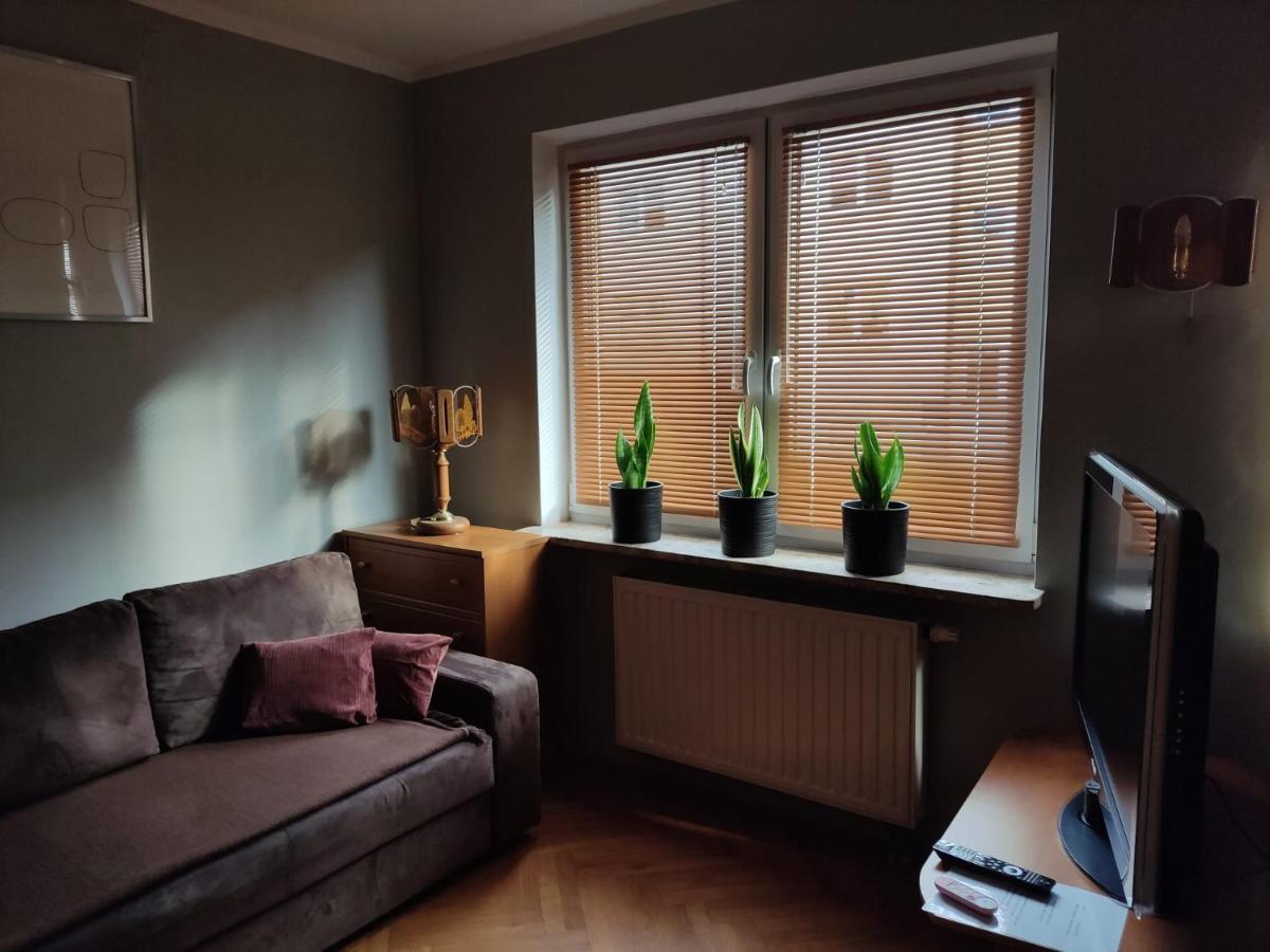 Classic Apartament Metro Kabaty Warszawa Exteriör bild