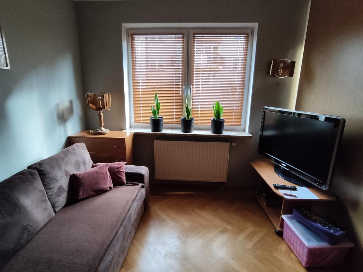 Classic Apartament Metro Kabaty Warszawa Exteriör bild