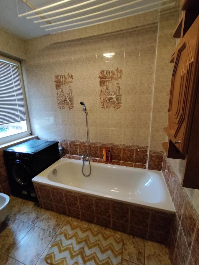 Classic Apartament Metro Kabaty Warszawa Exteriör bild
